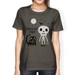 Load image into Gallery viewer, Ladies trick or treat cat shirt
