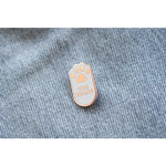 Load image into Gallery viewer, Toe beans cat pin denim
