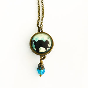 Black cat necklace