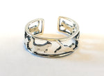 Load image into Gallery viewer, Cats in motion silver ring
