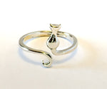 Load image into Gallery viewer, Swirl silver cat ring
