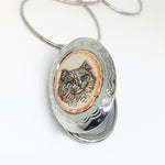 Load image into Gallery viewer, Fluffy cat locket open
